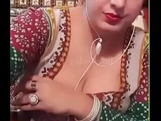 comely pak aunty pic bull session